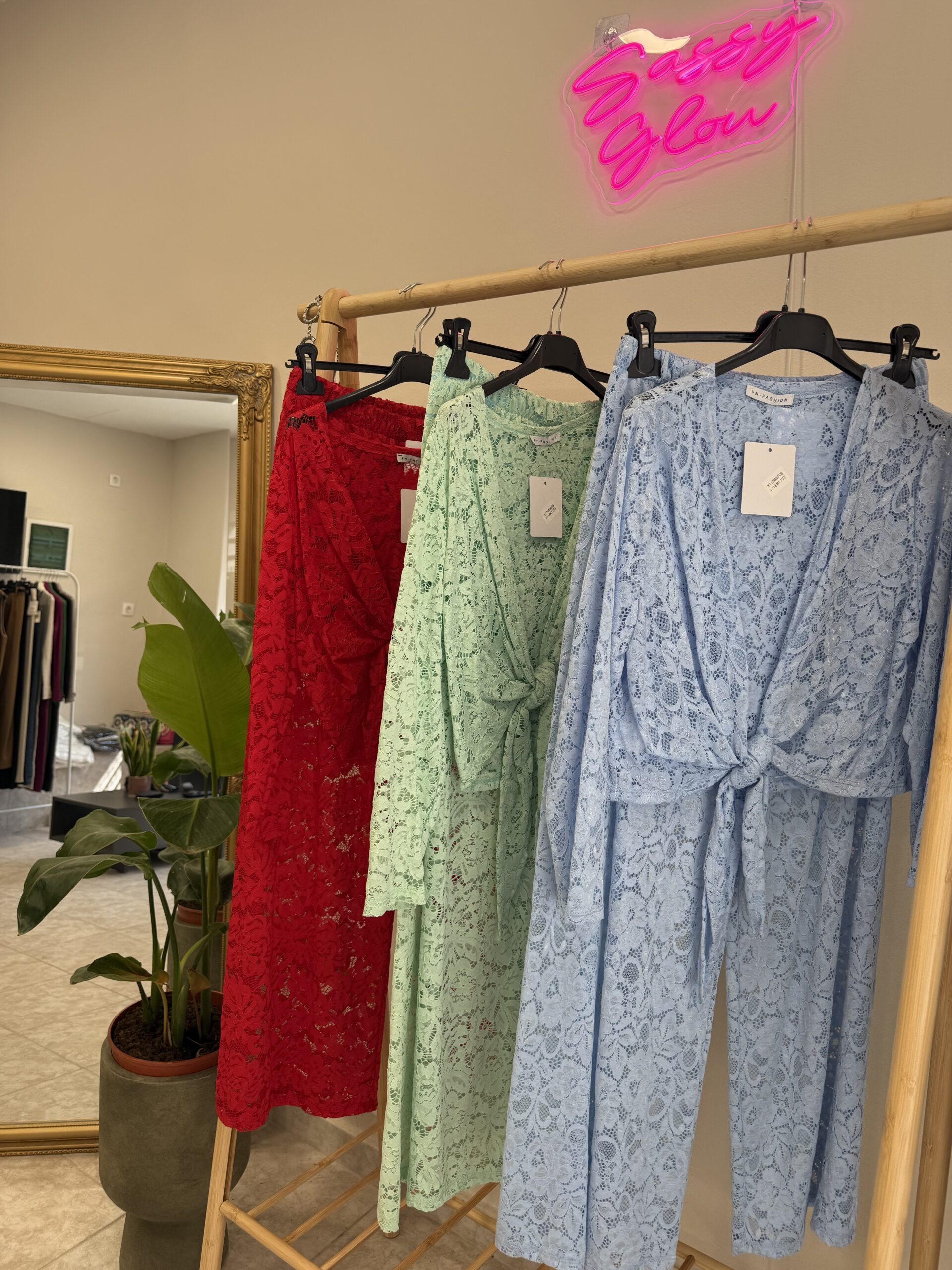 σετ δαντέλα