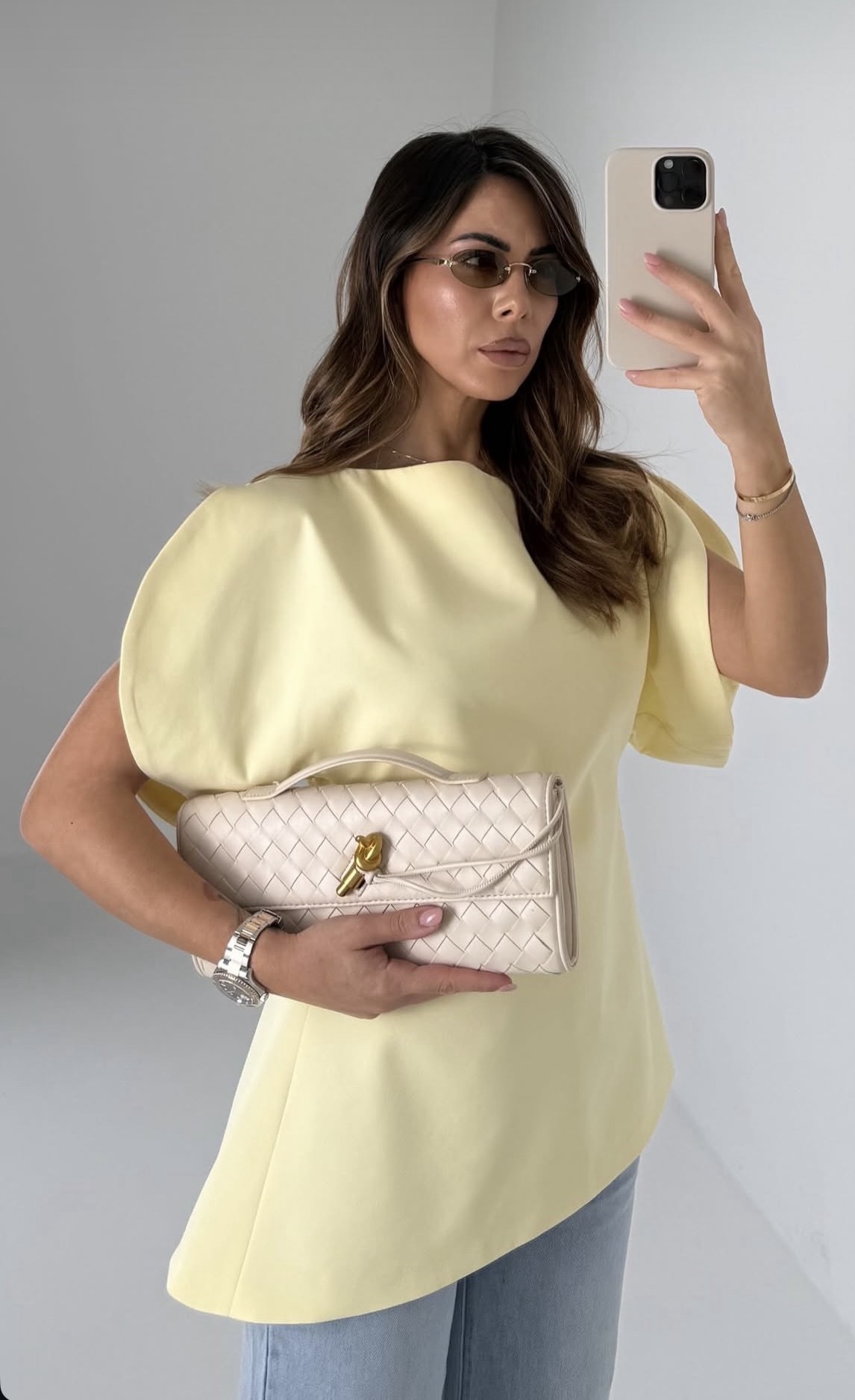 Artistic Volume Top